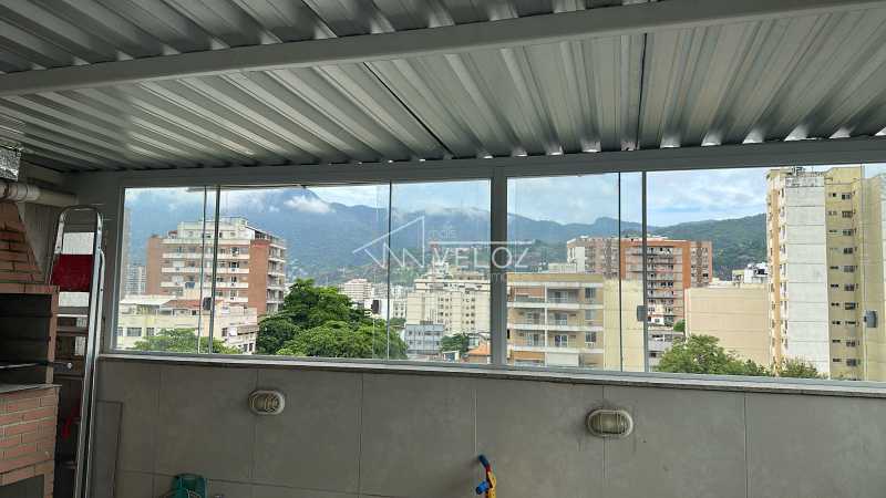 Cobertura à venda com 3 quartos, 66m² - Foto 2