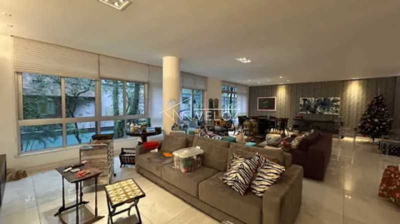 Apartamento à venda com 3 quartos, 261m² - Foto 2