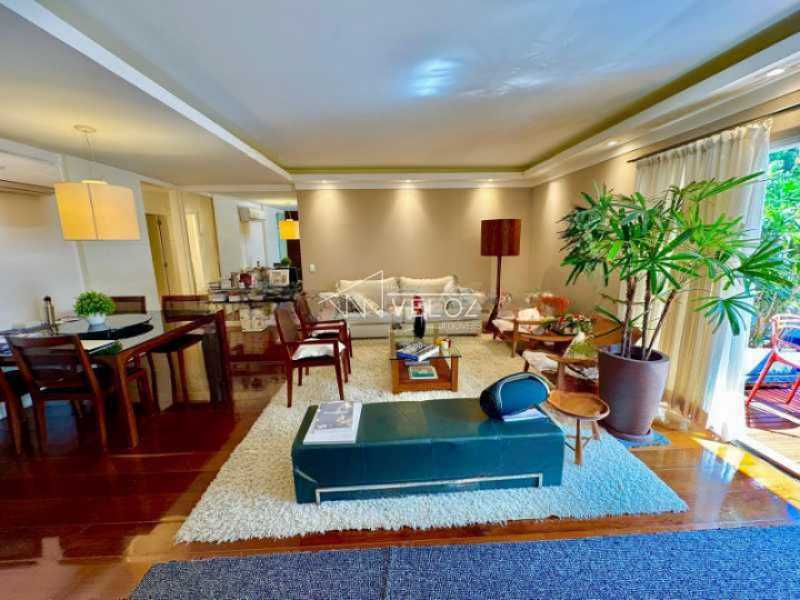 Apartamento à venda com 3 quartos, 140m² - Foto 6