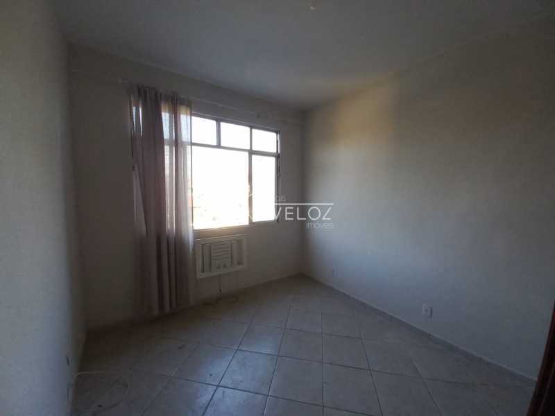 Apartamento à venda com 2 quartos, 56m² - Foto 10