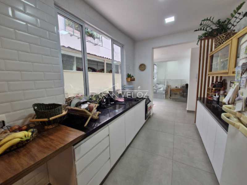 Apartamento à venda com 3 quartos, 111m² - Foto 6