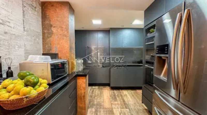 Apartamento à venda com 3 quartos, 156m² - Foto 8