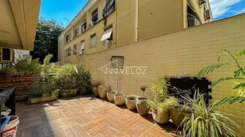 Apartamento à venda com 3 quartos, 156m² - Foto 3