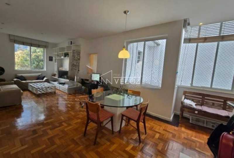 Apartamento à venda com 2 quartos, 64m² - Foto 1