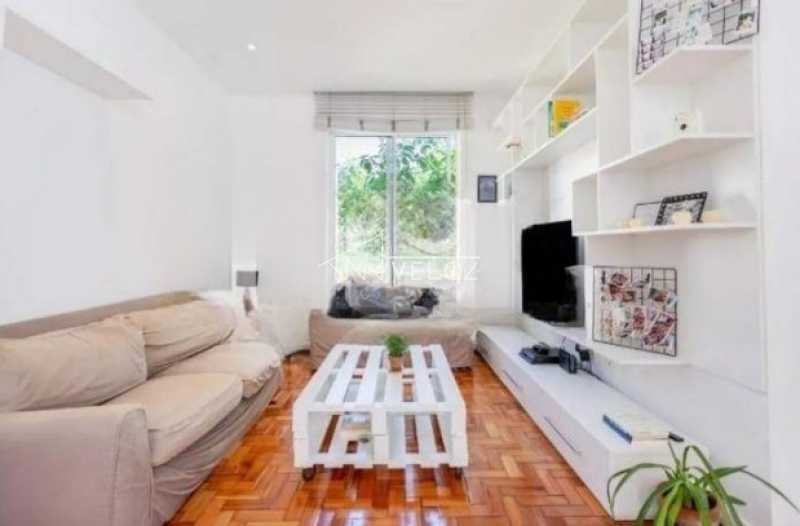 Apartamento à venda com 2 quartos, 64m² - Foto 3