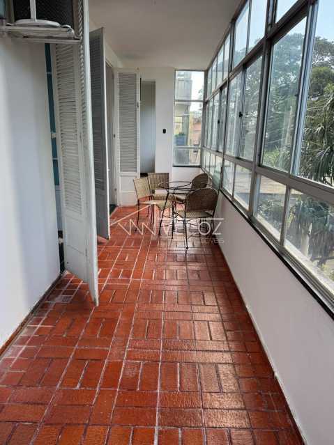 Apartamento à venda com 3 quartos, 115m² - Foto 22