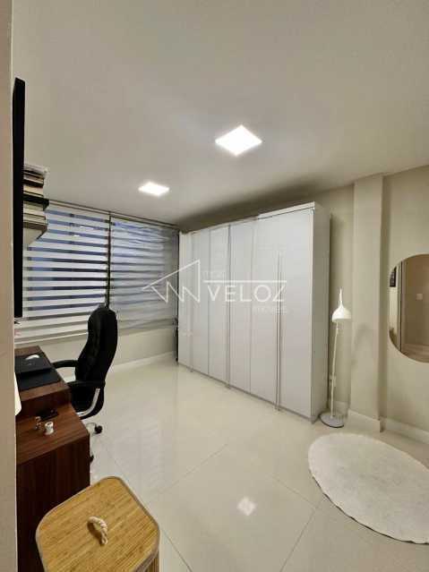 Cobertura à venda com 3 quartos, 222m² - Foto 3