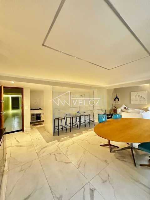 Cobertura à venda com 3 quartos, 222m² - Foto 7