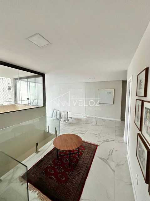 Cobertura à venda com 3 quartos, 222m² - Foto 8