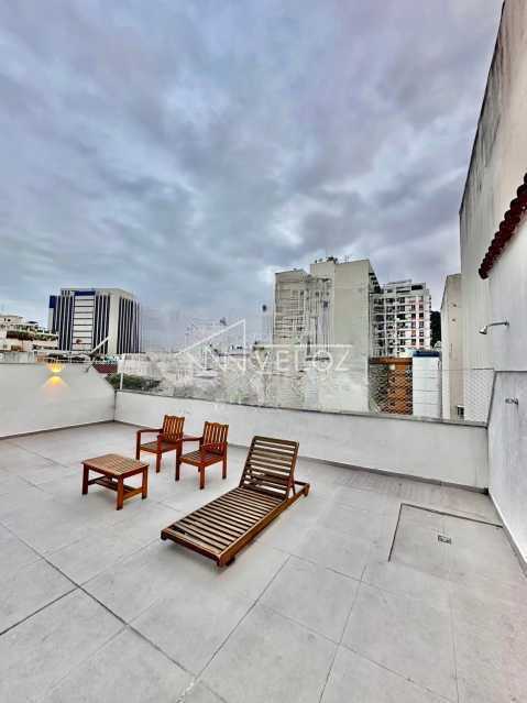Cobertura à venda com 3 quartos, 222m² - Foto 19