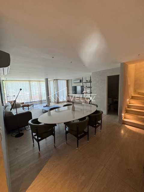 Cobertura à venda com 2 quartos, 143m² - Foto 2