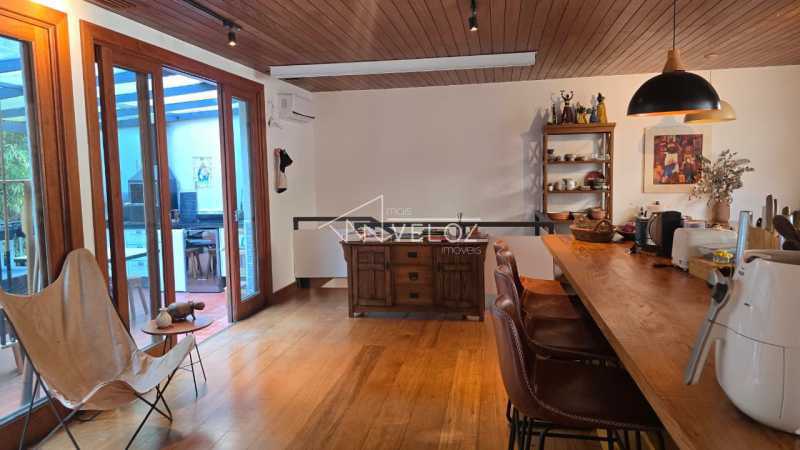 Cobertura à venda com 3 quartos, 270m² - Foto 6