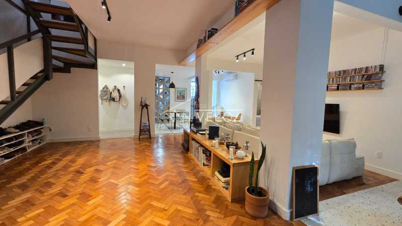 Cobertura à venda com 3 quartos, 270m² - Foto 28