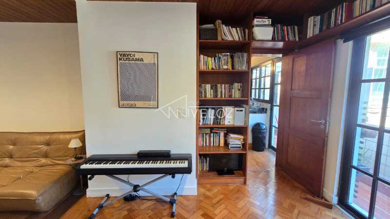 Cobertura à venda com 3 quartos, 270m² - Foto 29