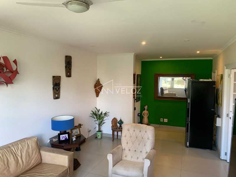 Apartamento à venda com 3 quartos, 103m² - Foto 3