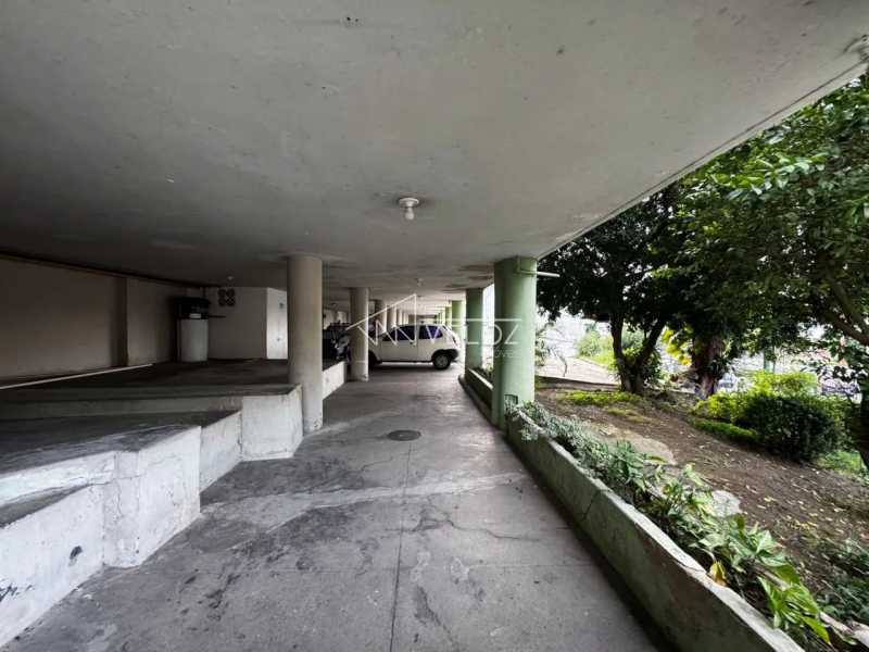 Apartamento à venda com 2 quartos, 62m² - Foto 18