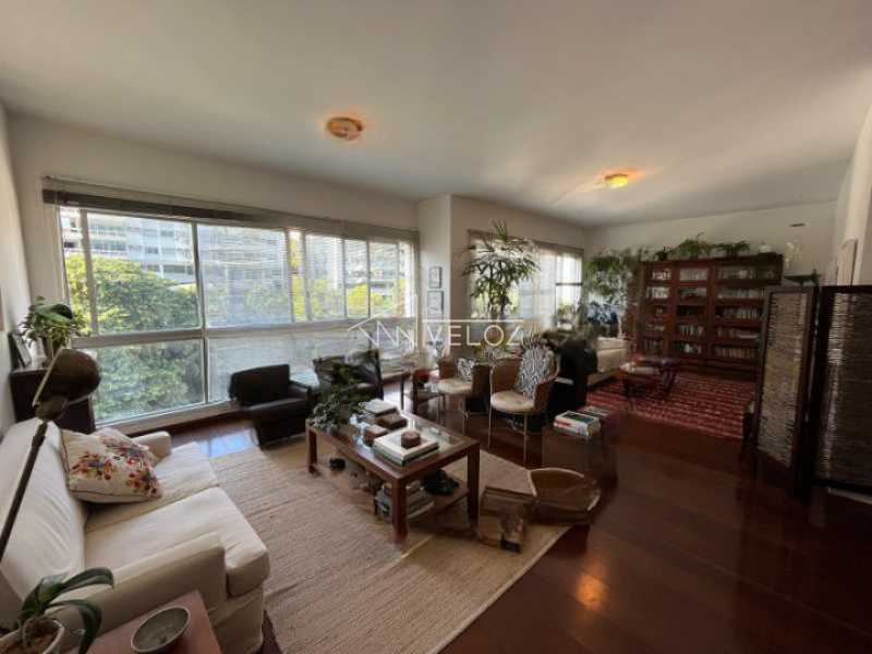 Apartamento à venda com 4 quartos, 169m² - Foto 4