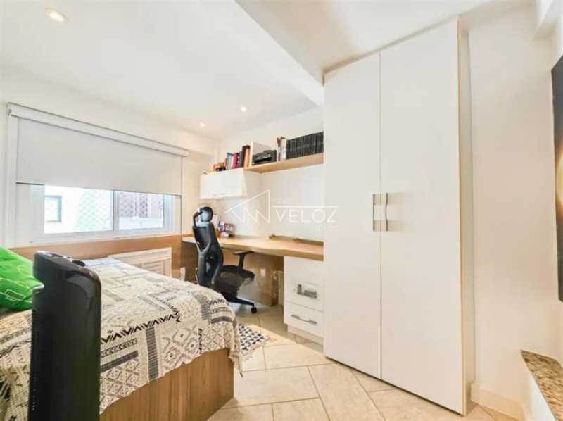 Cobertura à venda com 3 quartos, 230m² - Foto 4