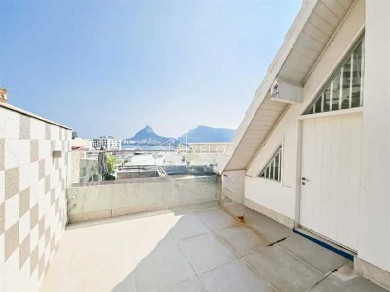 Cobertura à venda com 3 quartos, 230m² - Foto 5