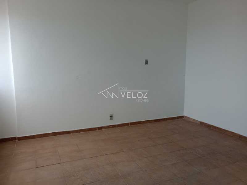 Apartamento à venda com 2 quartos, 65m² - Foto 4