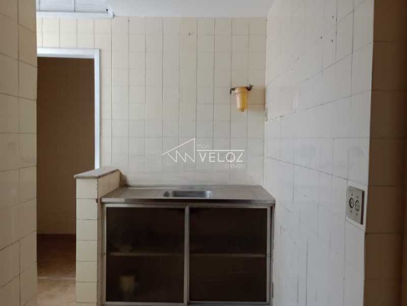 Apartamento à venda com 2 quartos, 65m² - Foto 10