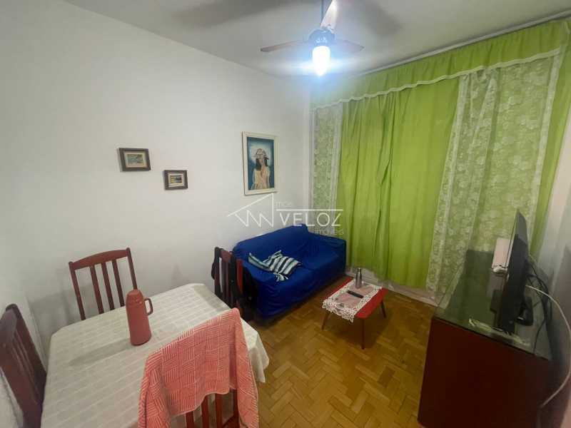 Apartamento à venda com 1 quarto, 49m² - Foto 2