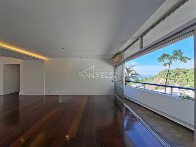 Apartamento à venda com 4 quartos, 209m² - Foto 1