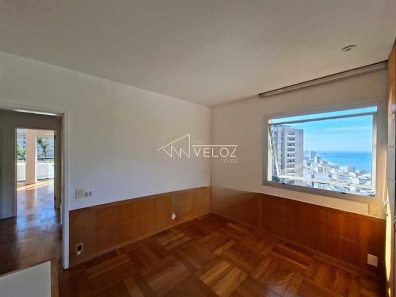 Apartamento à venda com 4 quartos, 209m² - Foto 13