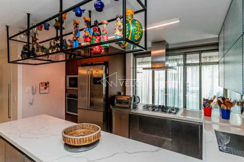 Apartamento à venda com 3 quartos, 265m² - Foto 11