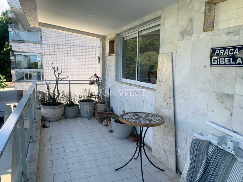 Apartamento à venda com 2 quartos, 109m² - Foto 3