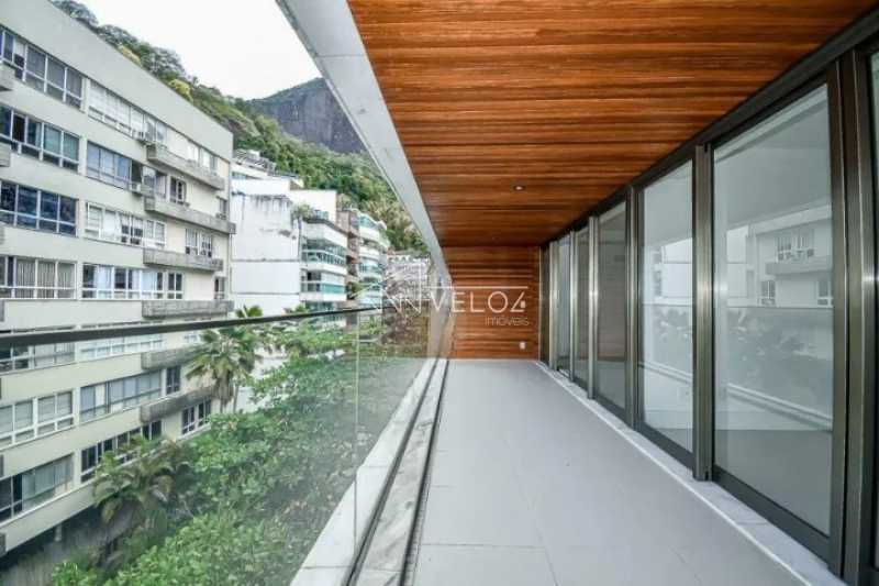 Cobertura à venda com 3 quartos, 236m² - Foto 2
