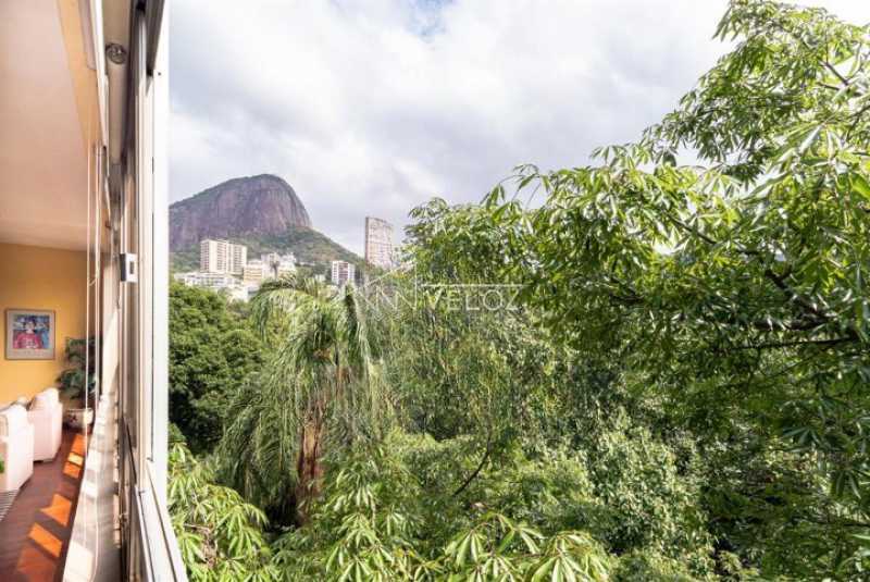 Apartamento à venda com 5 quartos, 330m² - Foto 1