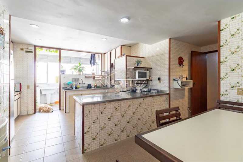 Apartamento à venda com 5 quartos, 330m² - Foto 12