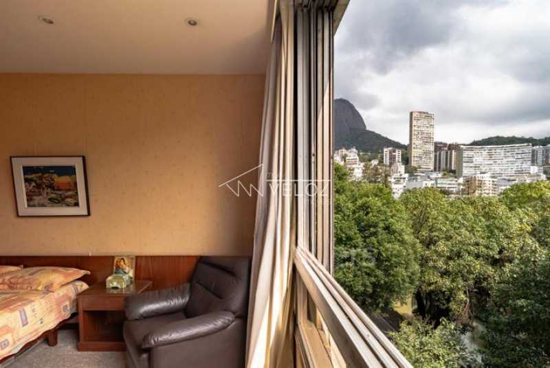 Apartamento à venda com 5 quartos, 330m² - Foto 4