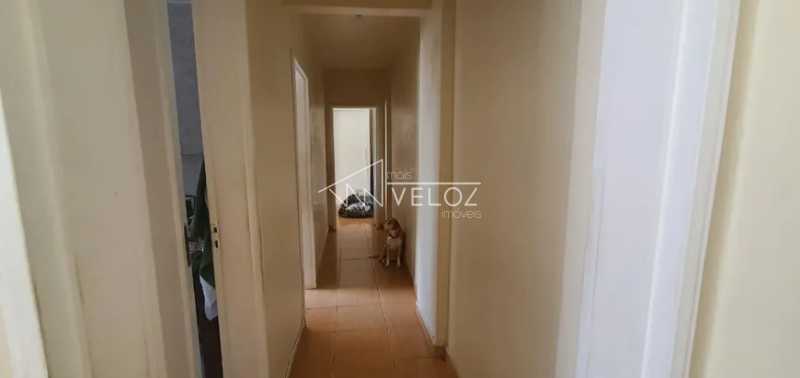 Apartamento à venda com 2 quartos, 70m² - Foto 17