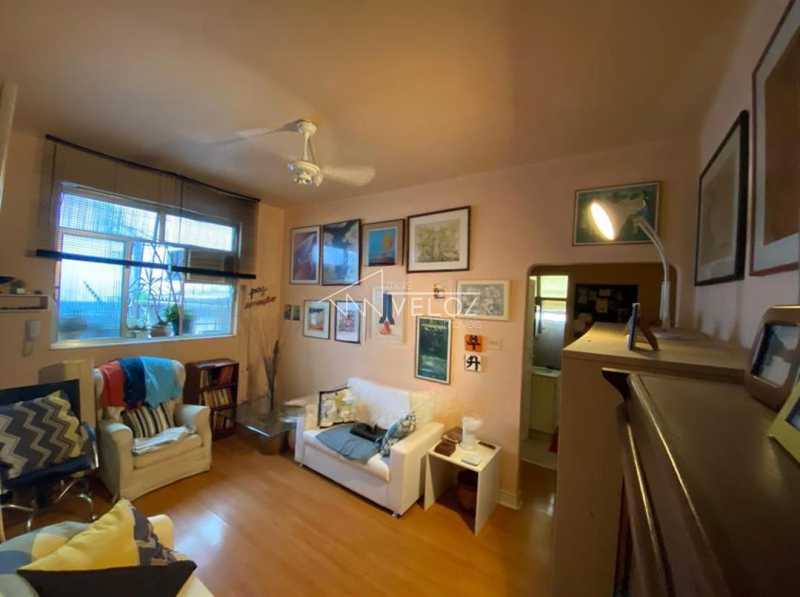 Apartamento à venda com 1 quarto, 40m² - Foto 1