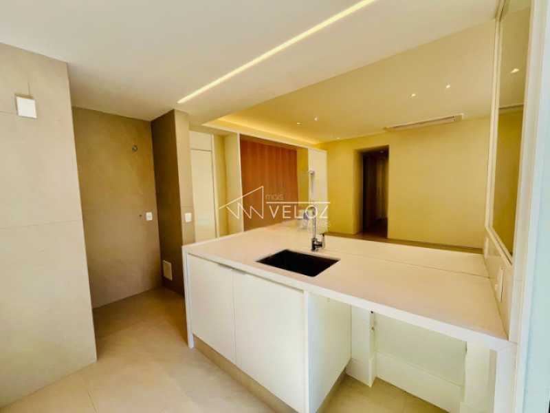 Apartamento à venda com 3 quartos, 95m² - Foto 8