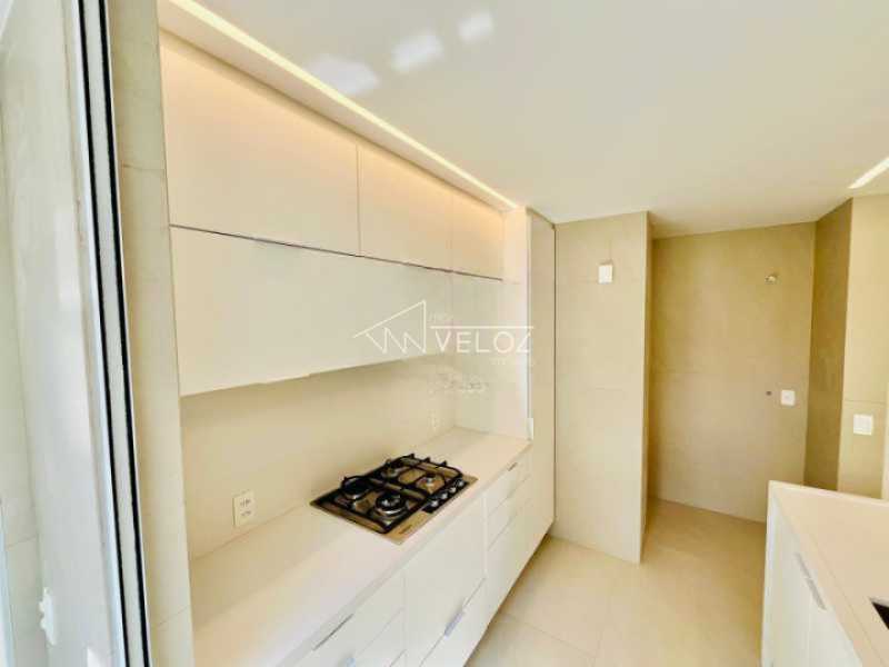 Apartamento à venda com 3 quartos, 95m² - Foto 13