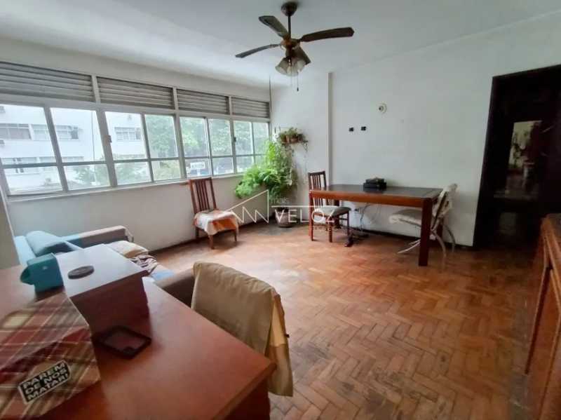 Apartamento à venda com 3 quartos, 100m² - Foto 2