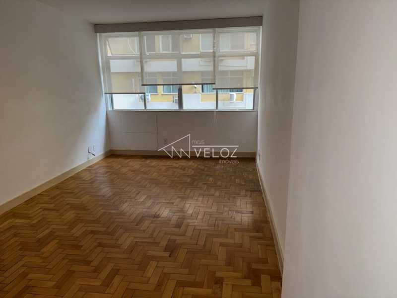 Apartamento à venda com 3 quartos, 86m² - Foto 2
