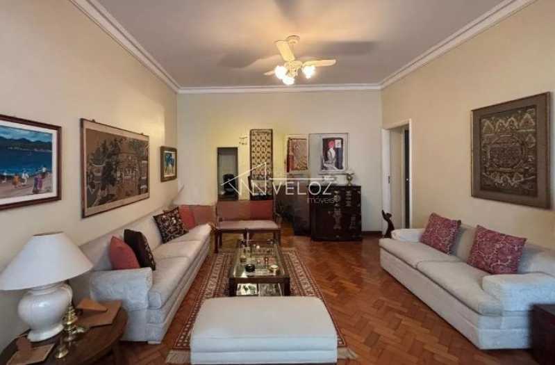 Apartamento à venda com 3 quartos, 132m² - Foto 1