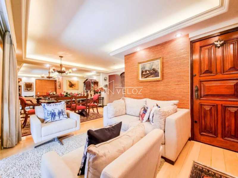 Apartamento à venda com 3 quartos, 128m² - Foto 1
