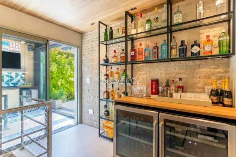 Cobertura à venda com 2 quartos, 141m² - Foto 16
