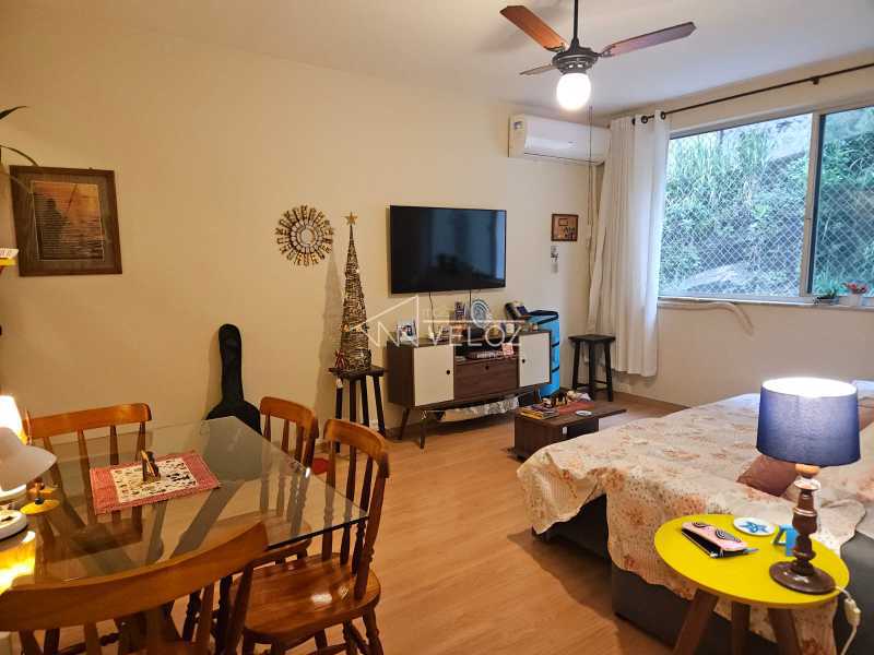 Apartamento à venda com 2 quartos, 69m² - Foto 13