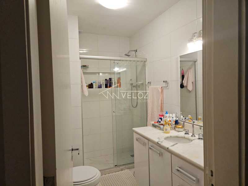 Apartamento à venda com 2 quartos, 69m² - Foto 27