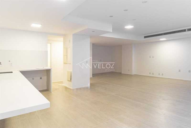 Apartamento à venda com 3 quartos, 251m² - Foto 3