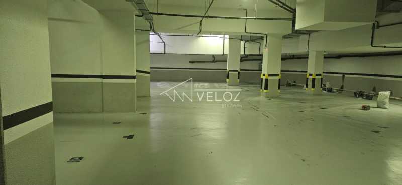 Apartamento à venda com 3 quartos, 251m² - Foto 27