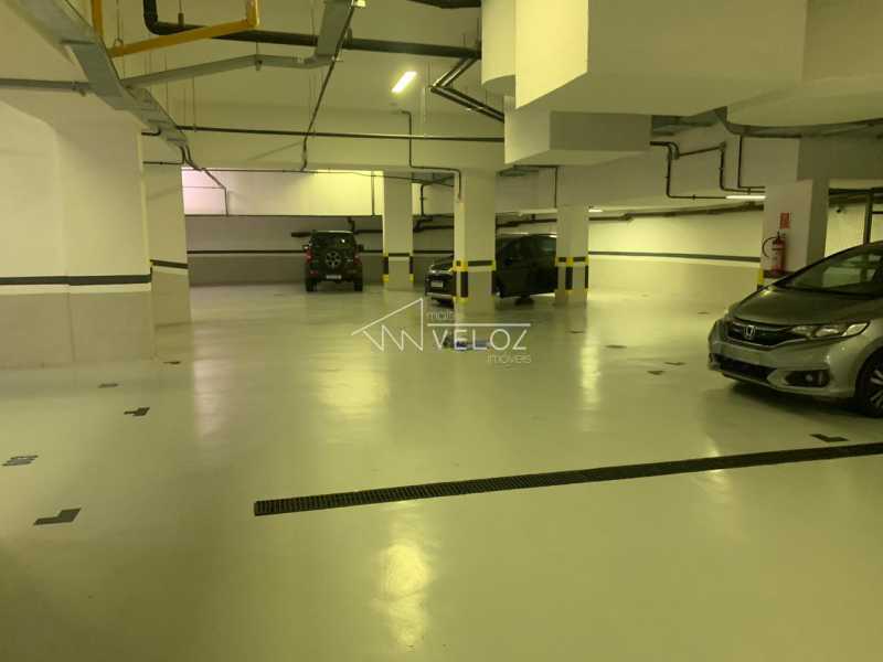 Apartamento à venda com 3 quartos, 251m² - Foto 29