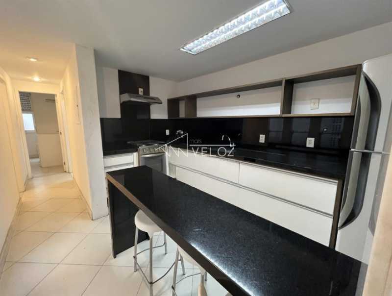 Apartamento à venda com 3 quartos, 110m² - Foto 13