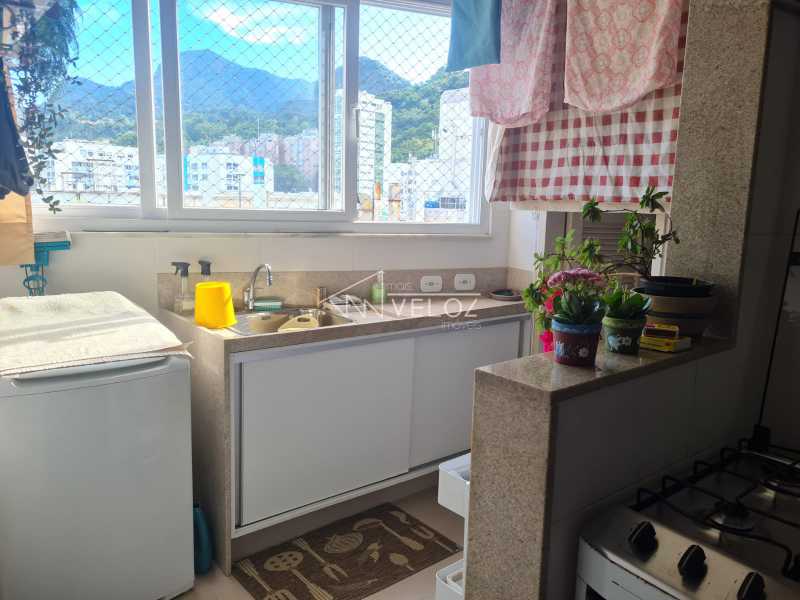 Apartamento à venda com 3 quartos, 108m² - Foto 15